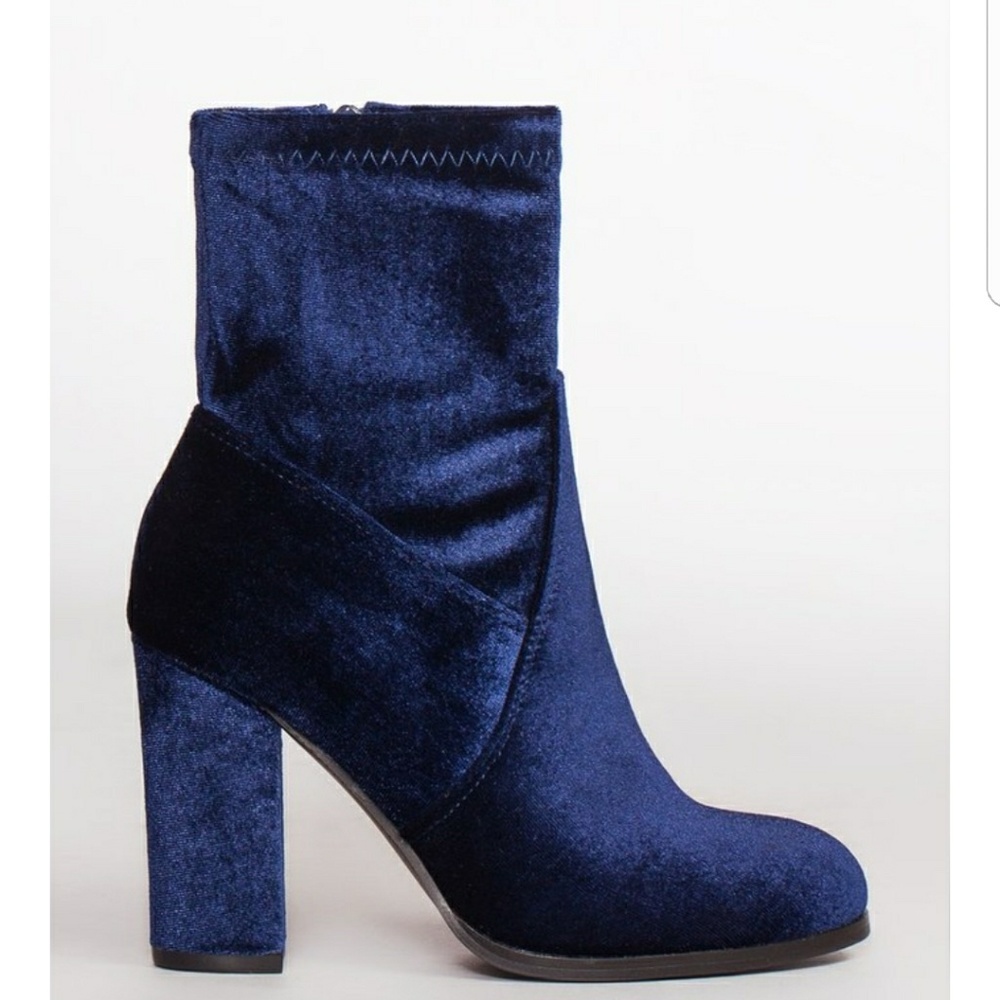 ISELIN Navy Blue Velvet Booties - Picture 5 of 5